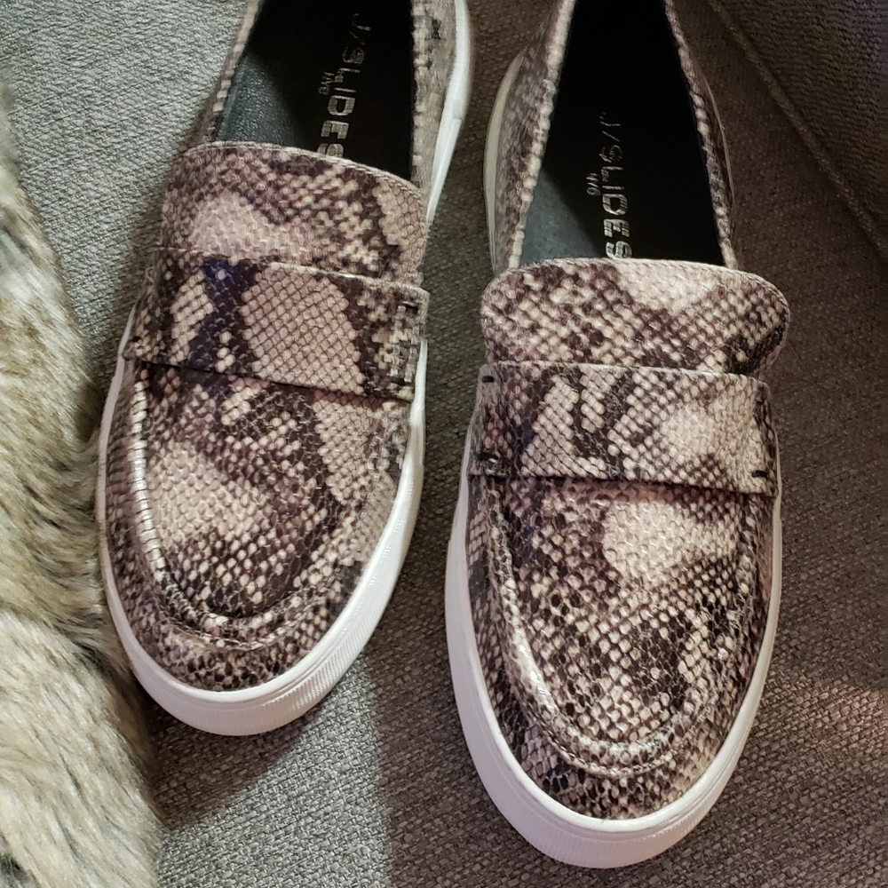 JSlides Page Snake Print Leather Loafer Flatform